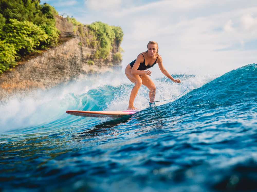 Surfing at Main Point Arugam Bay - Ride Lanka Cabs
