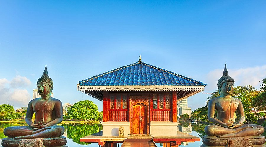 Gangaramaya Temple Tours Colombo - Ride Lanka Cabs