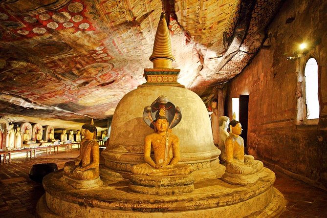 Dambulla Royal Cave Temple - Ride Lanka Cabs
