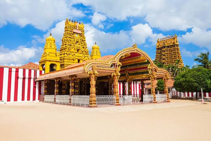 Nallur Kandaswamy Kovil Jaffna - Ride Lanka Cabs
