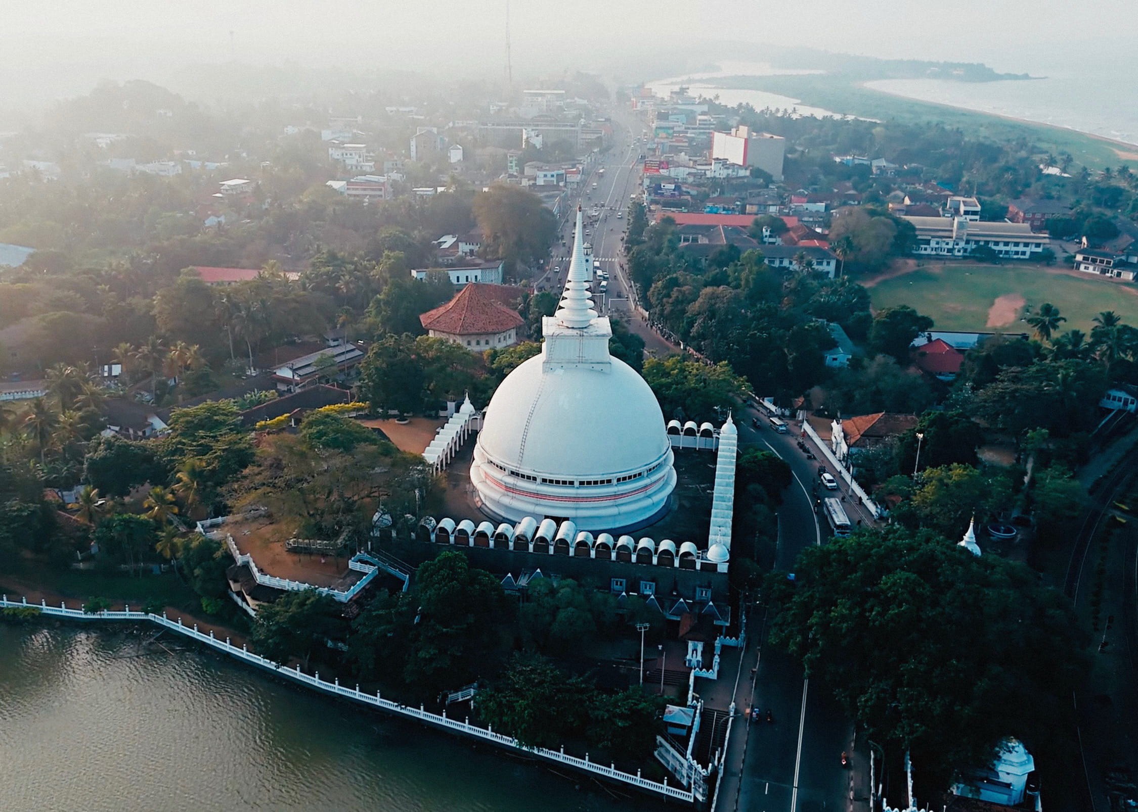 Kalutara Bodhiya Temple Tours - Ride Lanka Cabs