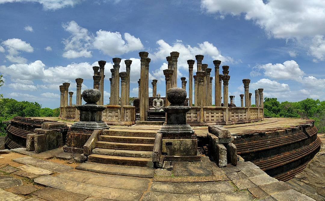 Polonnaruwa Vatadage Ancient Ruins - Ride Lanka Cabs