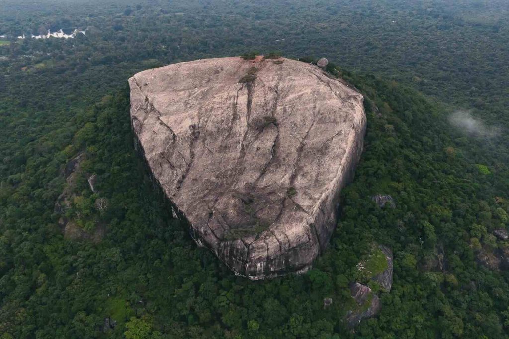 Pidurangala Rock Sigiriya - Ride Lanka Cabs